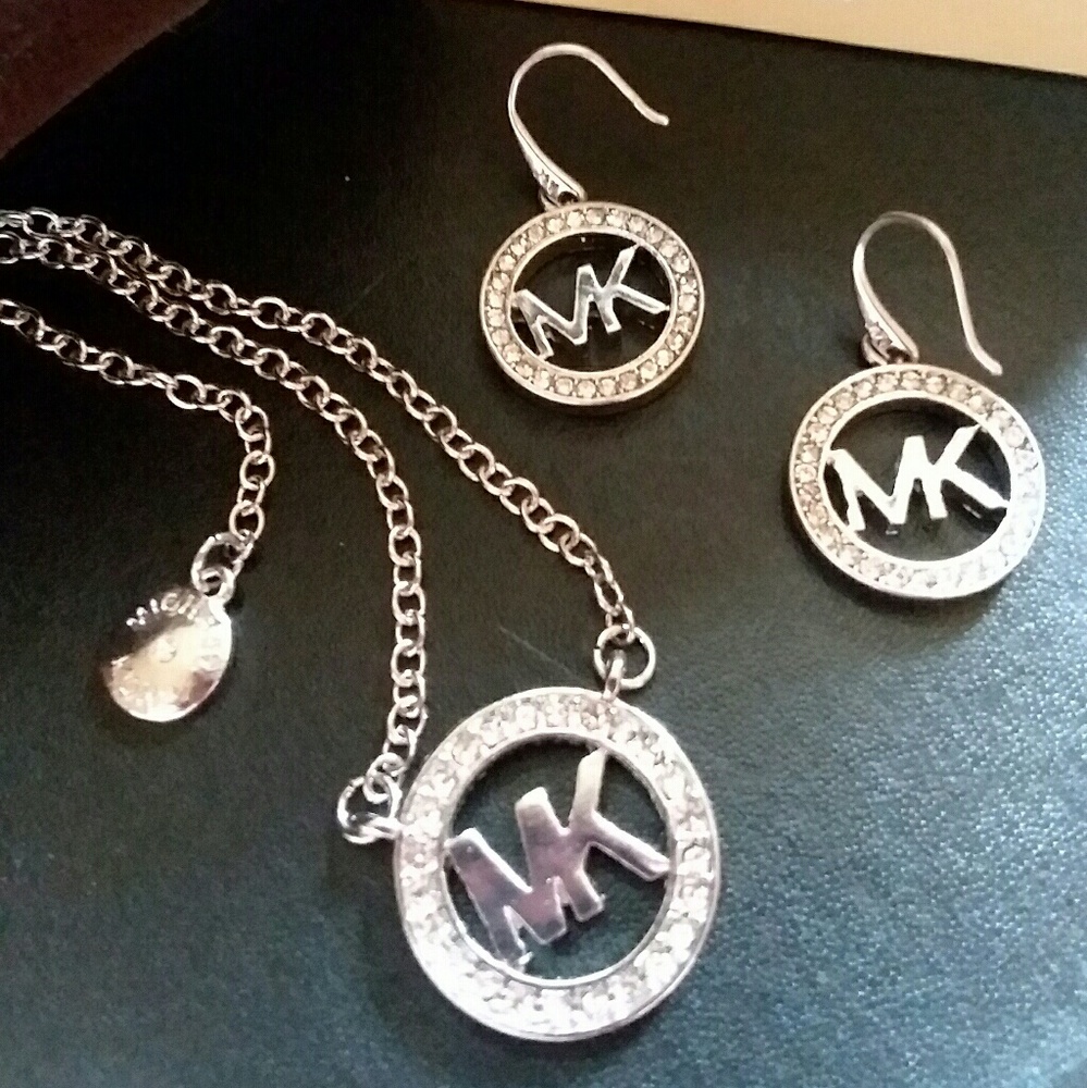 Michael Kors Silver Logo Set